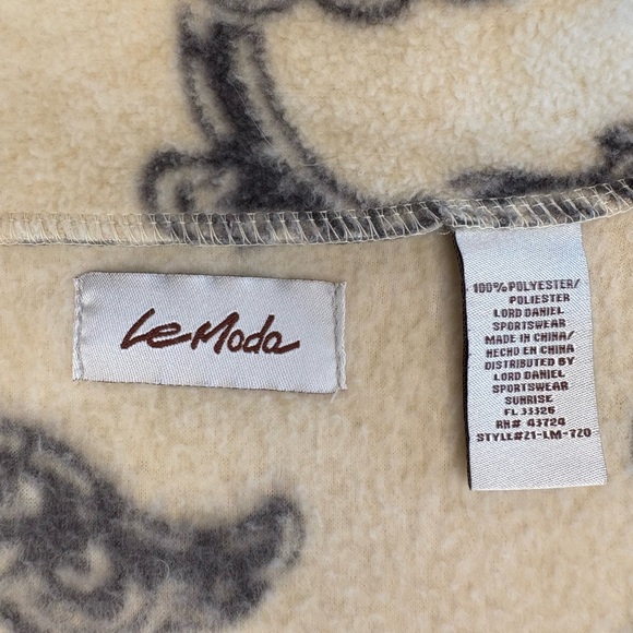 Le Moda Fleece Cape Coat | Beige Charcoal Scroll Print - Picture 7 of 7